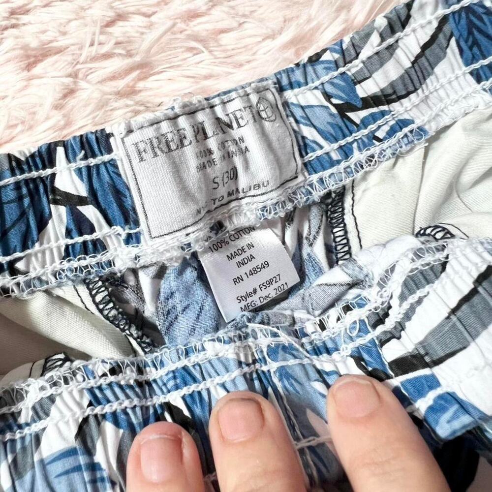Free Planet Tropical Cotton Botanical Resort Vacation Beachy Men’s Swim Shorts S - Picture 4 of 5
